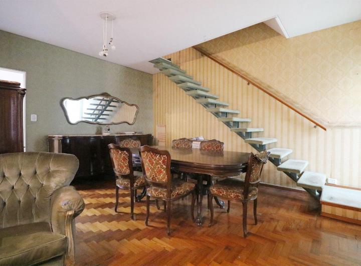 Casa · 152m² · 6 Ambientes · 1 Cochera