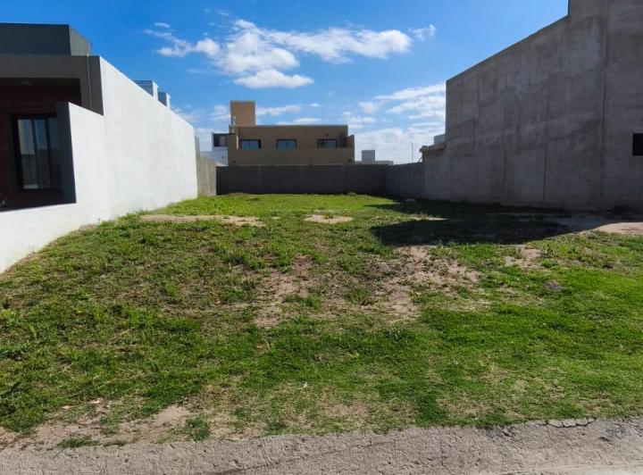 Terreno · 360m²