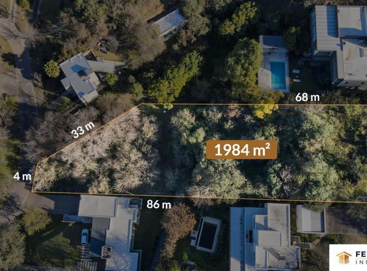 Terreno · 1984m²
