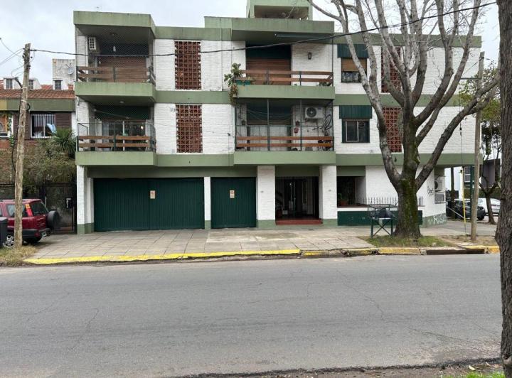 Departamento · 64m² · 3 Ambientes · 1 Cochera