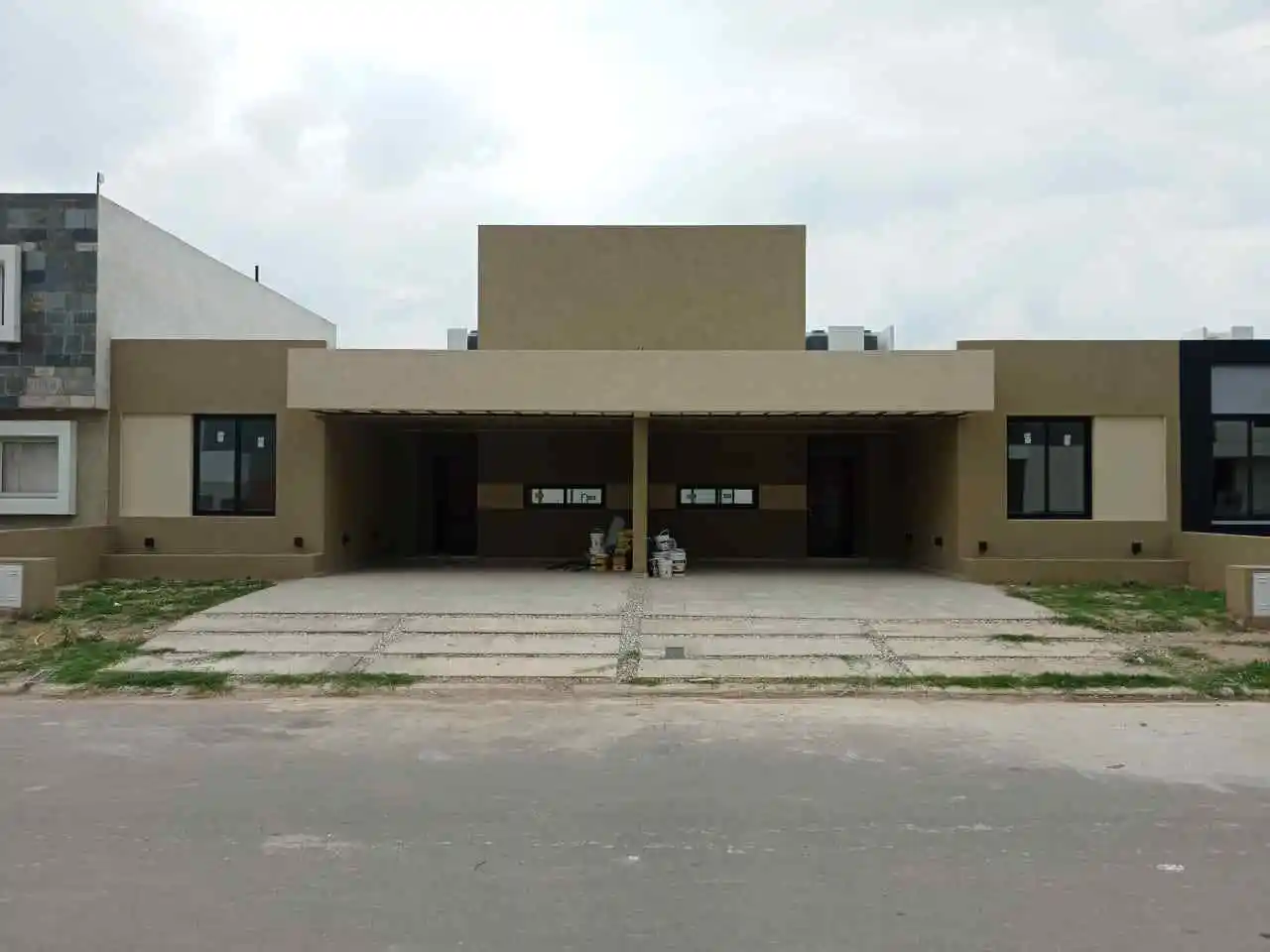 San Ignacio Village , Una planta , 2 baños , Barrio Cerrado seguridad 24 Hs