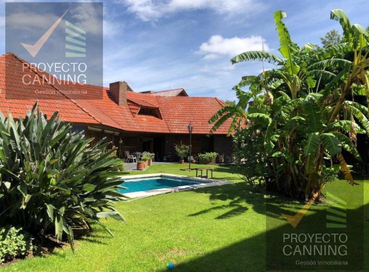 Casa · 551m² · 10 Ambientes · 2 Cocheras