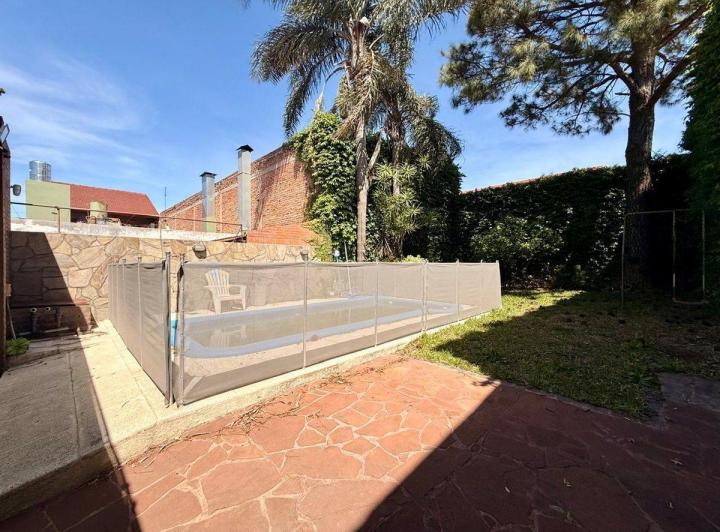 Casa · 282m² · 7 Ambientes · 2 Cocheras