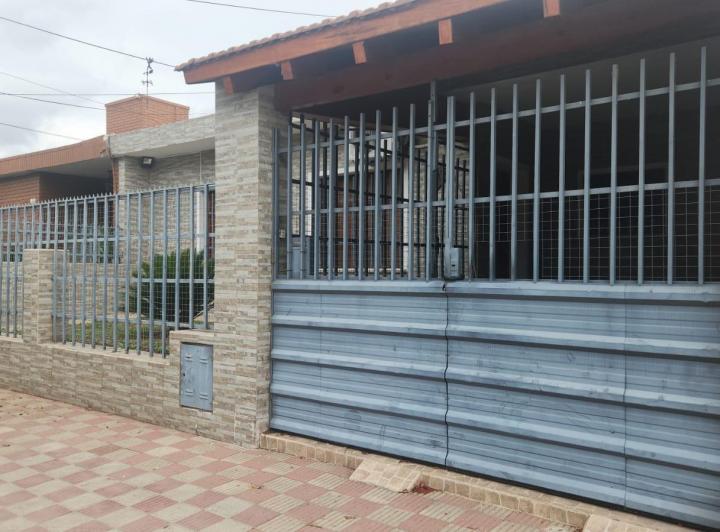 Casa · 80m² · 2 Ambientes · 1 Cochera