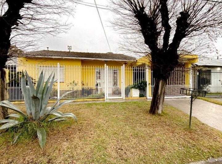 Casa · 108m² · 3 Ambientes · 1 Cochera