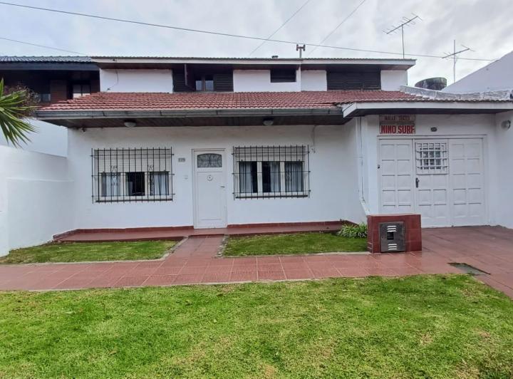 Casa · 377m² · 4 Ambientes · 1 Cochera