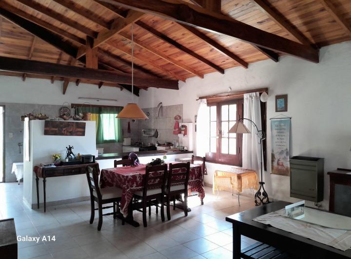 Casa · 95m² · 3 Ambientes · 1 Cochera