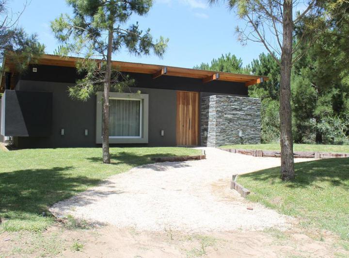 Casa · 200m² · 5 Ambientes
