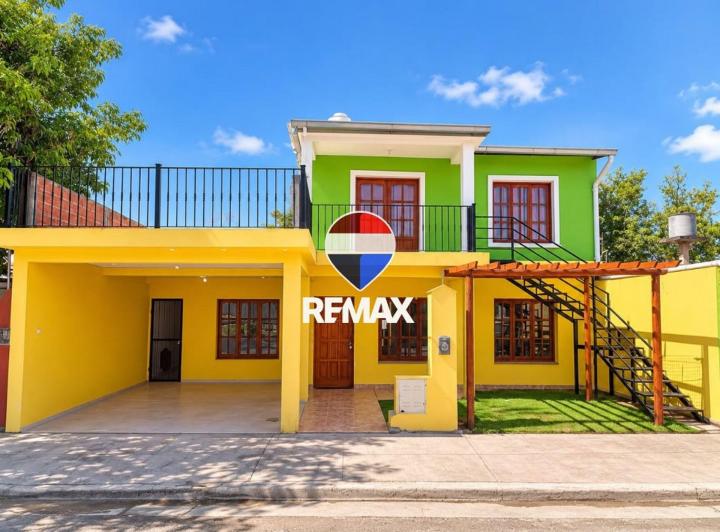 Casa · 275m² · 6 Ambientes · 1 Cochera