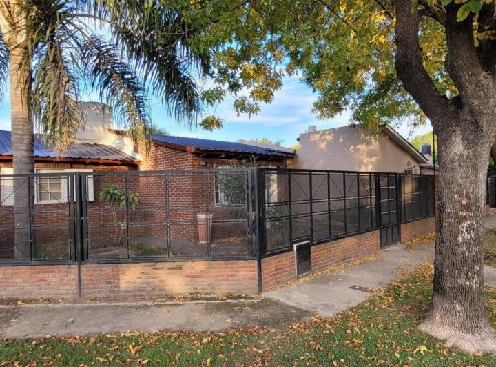 Casa · 100m² · 3 Ambientes · 1 Cochera