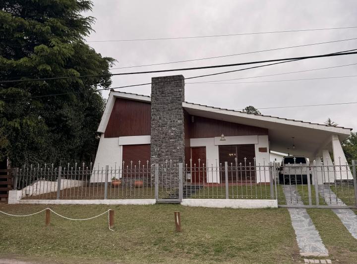 Casa · 120m² · 5 Ambientes · 1 Cochera