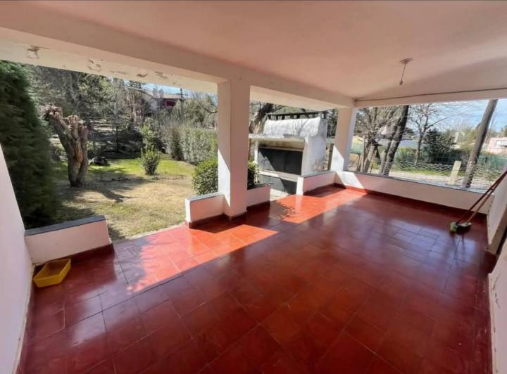 Casa · 90m² · 7 Ambientes · 1 Cochera