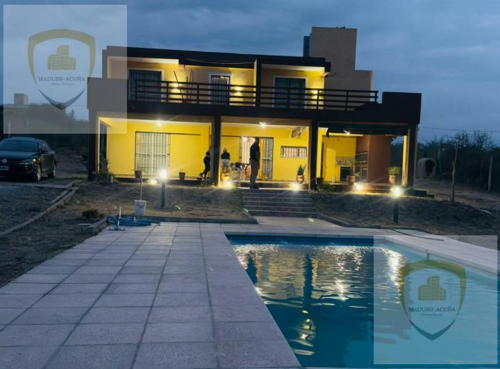 Casa · 150m² · 5 Ambientes · 1 Cochera