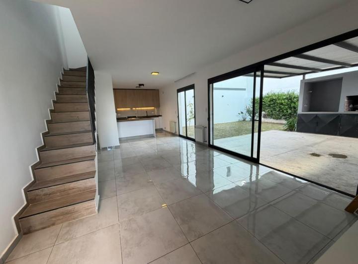Casa · 6 Ambientes