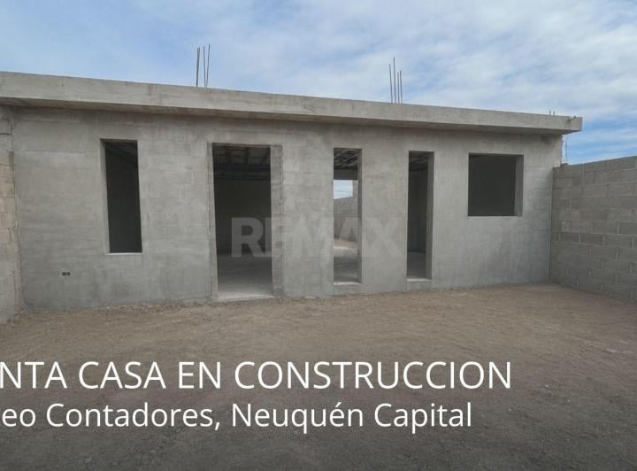 Casa · 102m² · 3 Ambientes · 2 Cocheras
