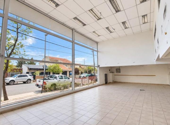 Local comercial · 358m² · 4 Ambientes