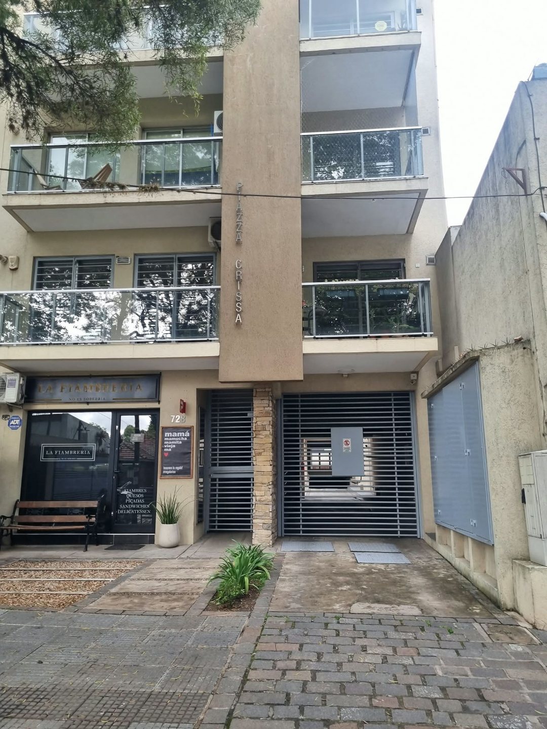 VENTA MONOAMBIENTE, LUMINOSO, ADROGUE APTO CREDITO