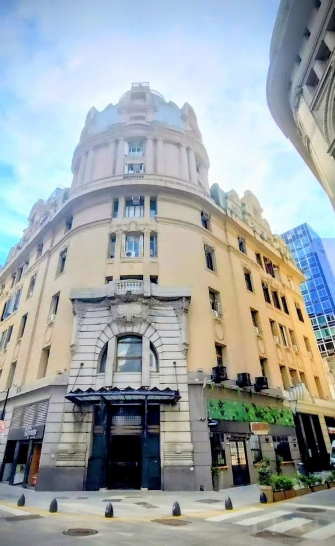 APTO PROFESIONAL EDIFICIO HISTORICO 63m2 - 3 baños