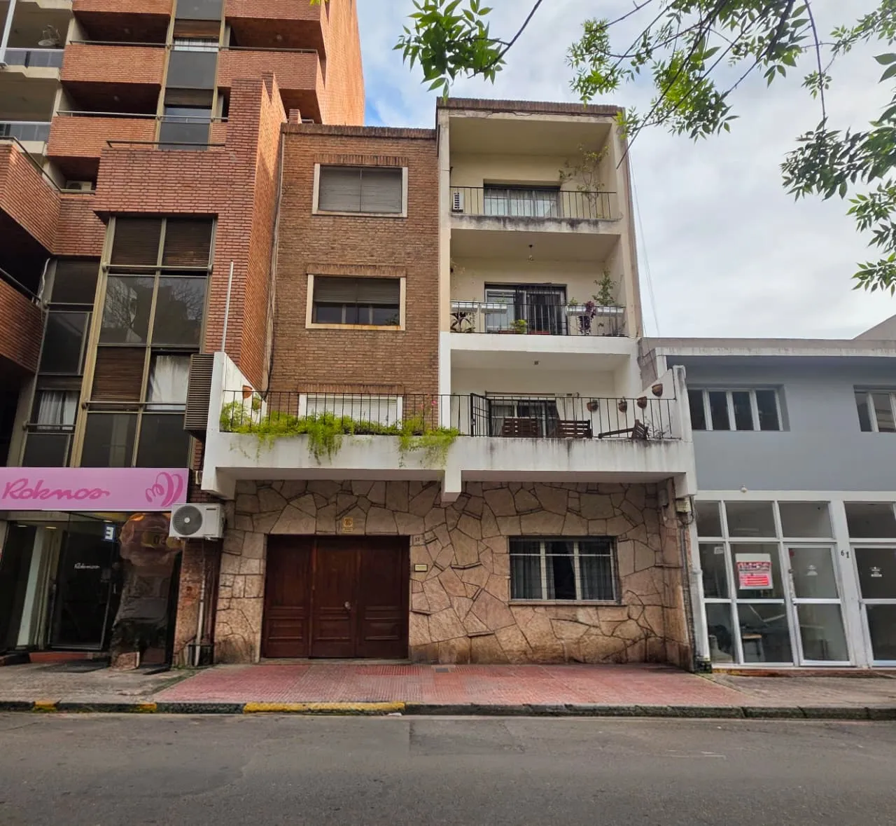 PISO COMPLETO SIN EXPENSAS – 4 DORMITORIOS + HABITACIÓN DE SERVICIO – NUEVA CÓRDOBA