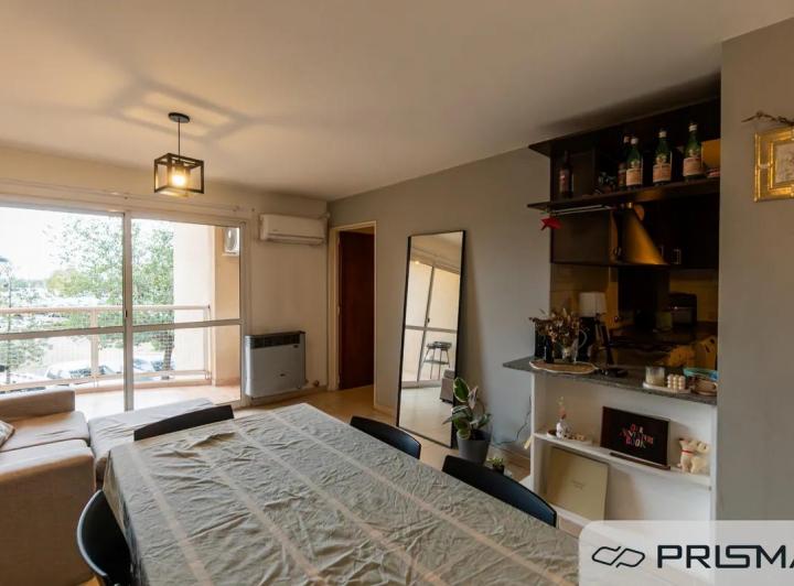 Departamento · 90m² · 7 Ambientes · 1 Cochera