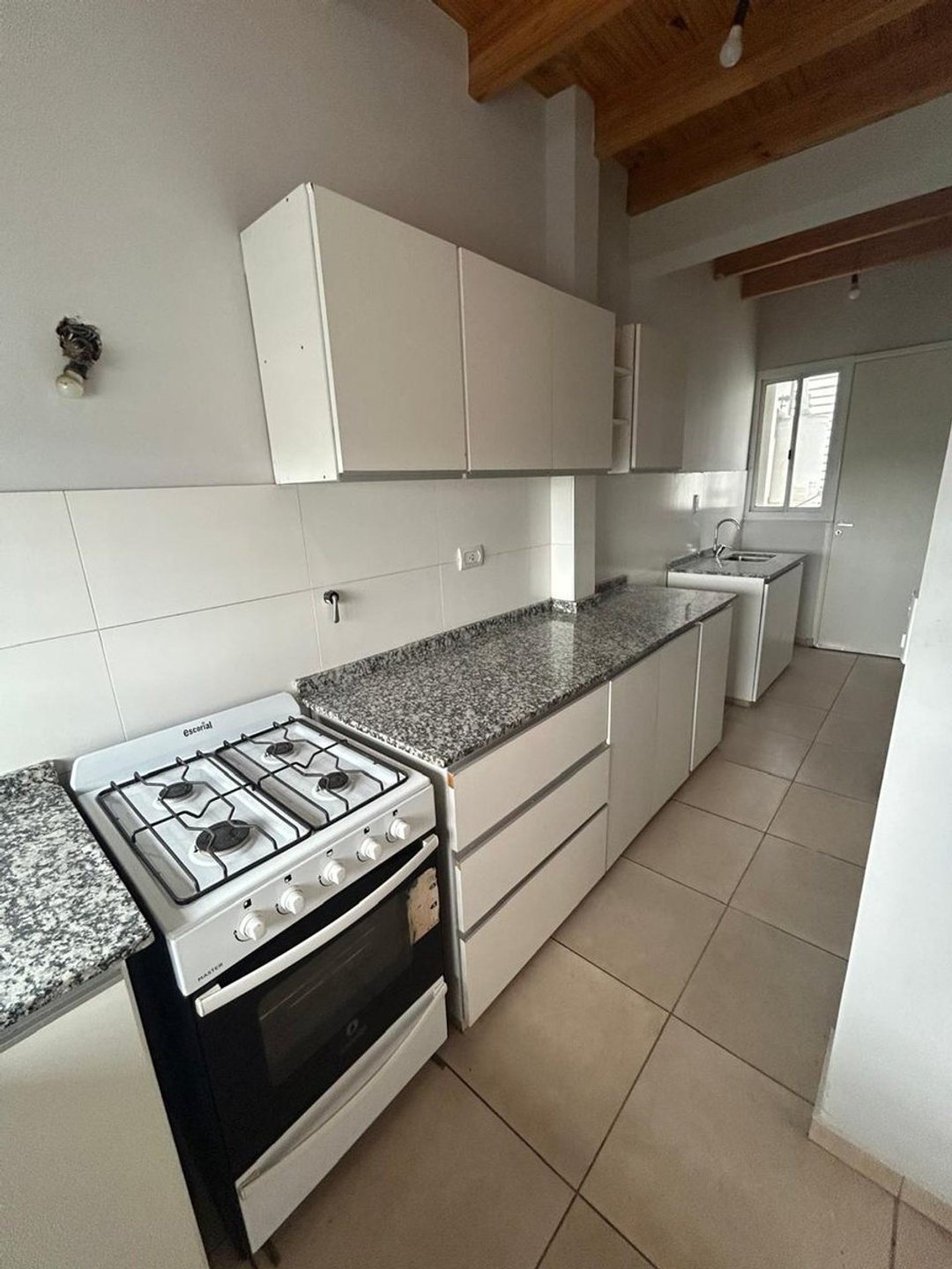 VENTA EXCELENTE DUPLEX 2 DORMITORIOS GUAYAMALLEN