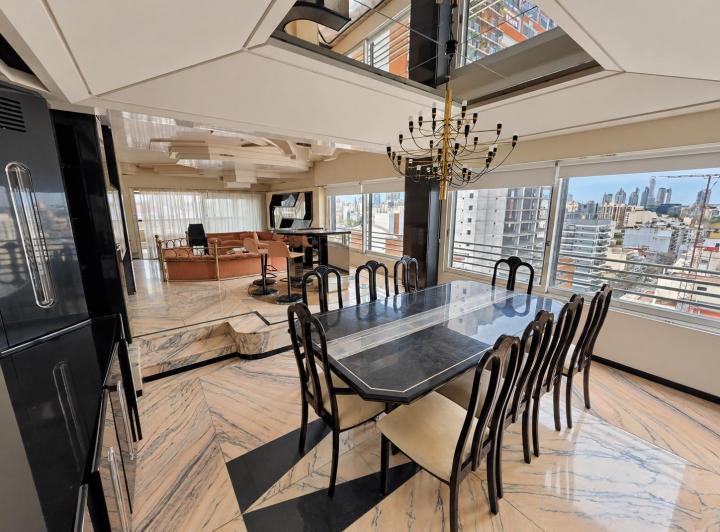 Departamento · 220m² · 4 Ambientes · 2 Cocheras