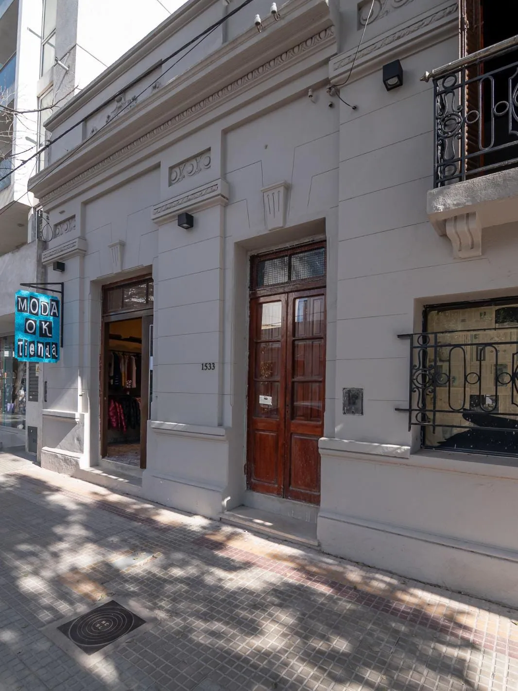 Oportunidad /excelente ubicación comercial/ terraza y patio-- otras opciones por la zona