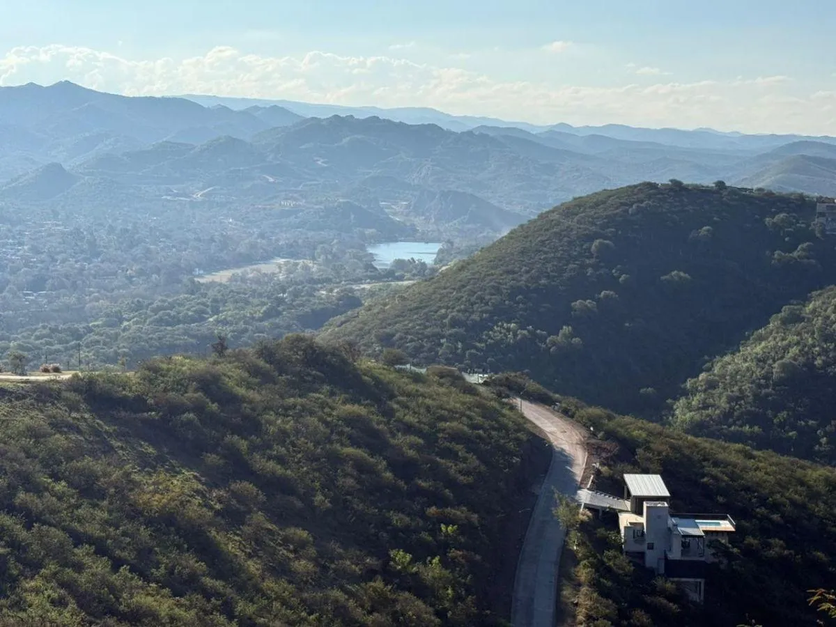Country La Deseada - Lote 1280 m² con Las Mejores Vistas a La Calera y Córdoba