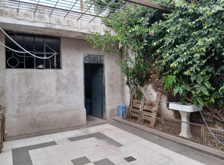 Casa · 300m² · 8 Ambientes · 1 Cochera