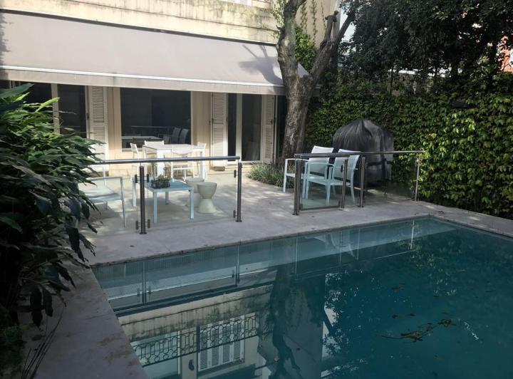 Casa · 385m² · 7 Ambientes · 1 Cochera