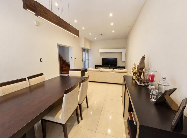 Casa · 140m² · 4 Ambientes