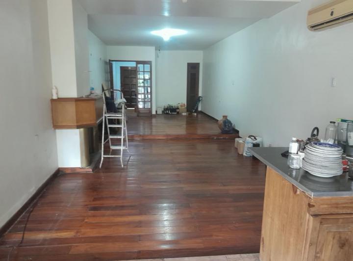 Casa · 378m² · 9 Ambientes