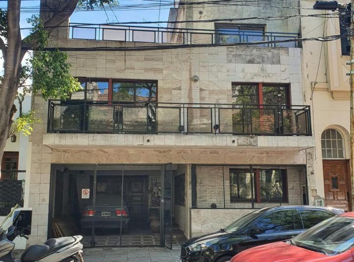 Casa · 280m² · 5 Ambientes · 2 Cocheras