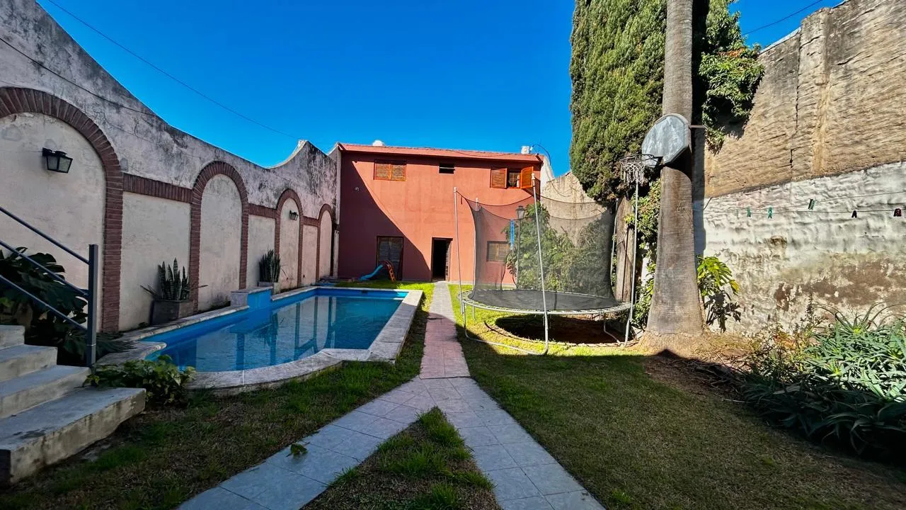 COMPLEJO DE 5 DEPARTAMENTOS EN VENTA | EXCELENTE OPORTUNIDAD DE INVERSIÓN CON RENTA