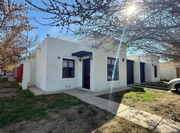Casa · 91m² · 3 Ambientes · 1 Cochera