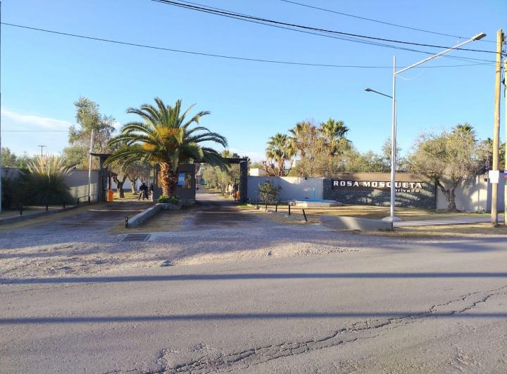 Terreno · 400m²