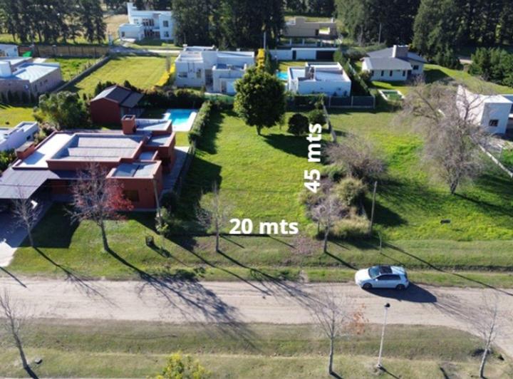 Terreno · 900m²