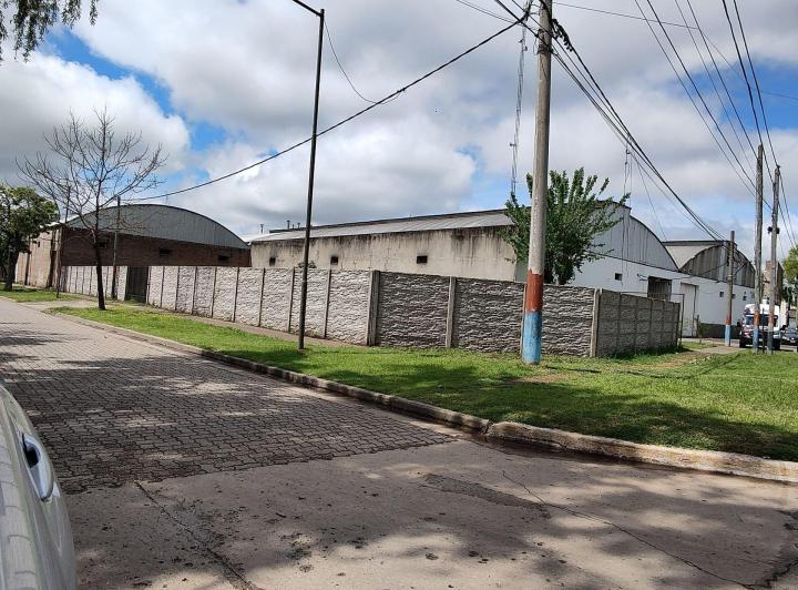 Terreno · 692m²