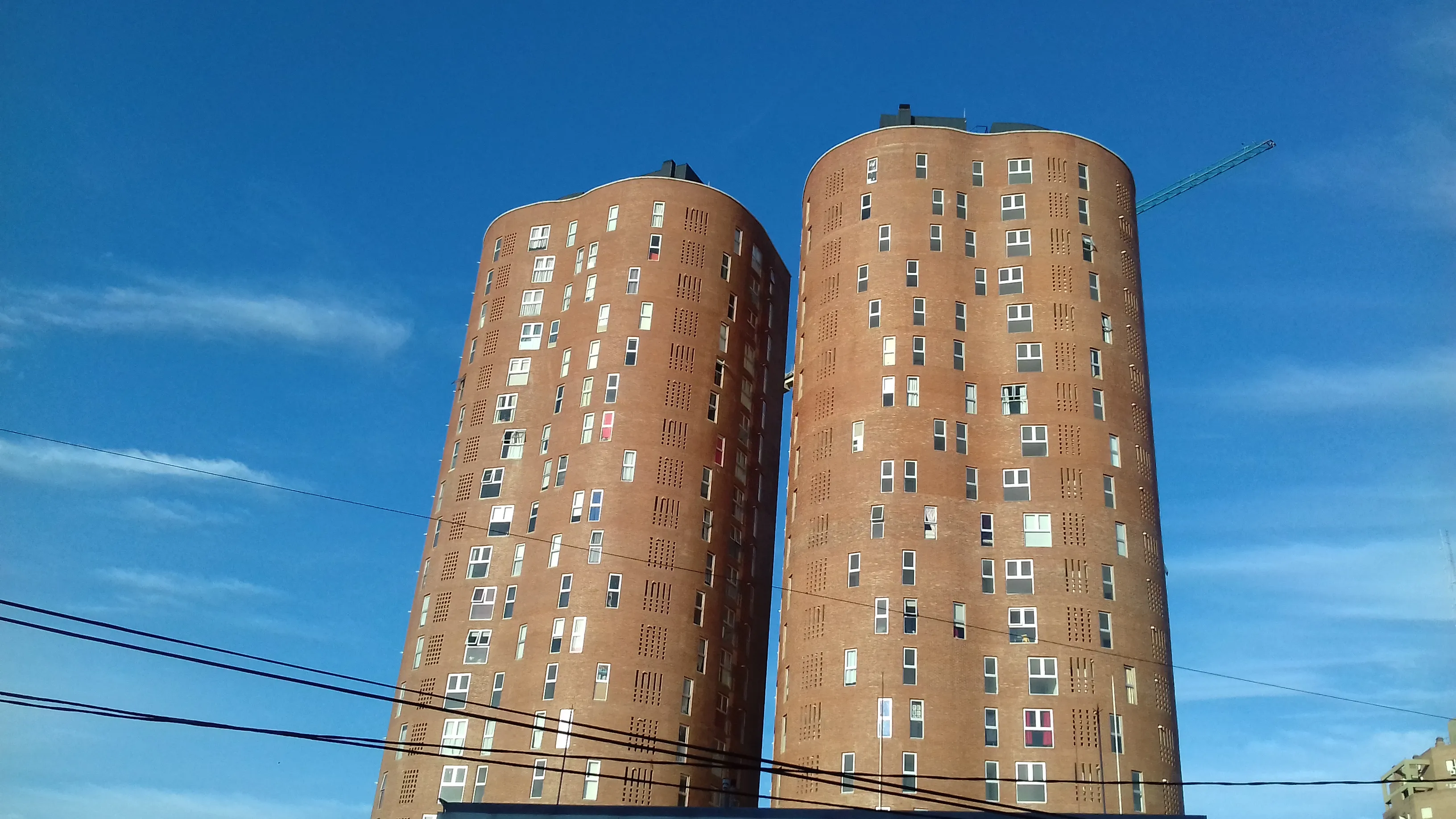ALQUILO DPTO. DE UN DORM. EN Bº GUEMES.