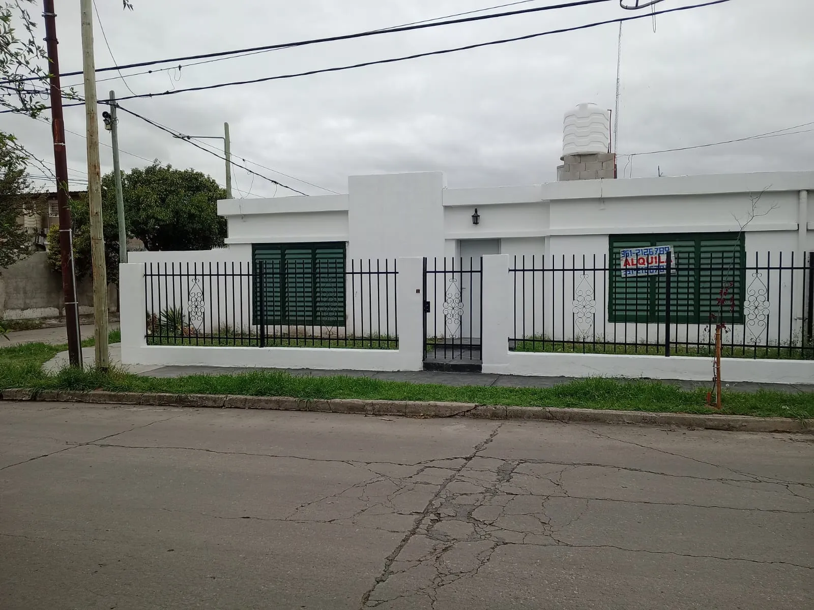 ALQUILO CASA 2 DOR B° LOS NARANJOS