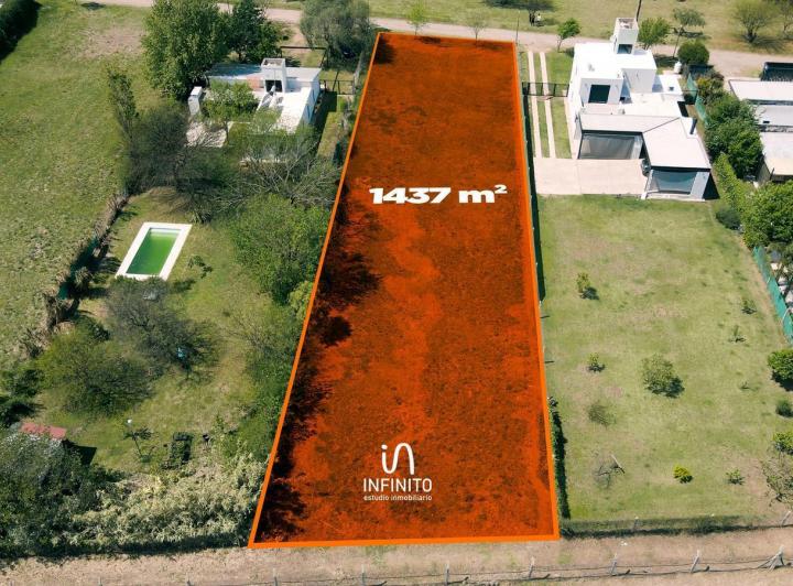 Terreno · 1437m²