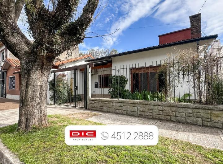 Casa · 170m² · 4 Ambientes · 1 Cochera