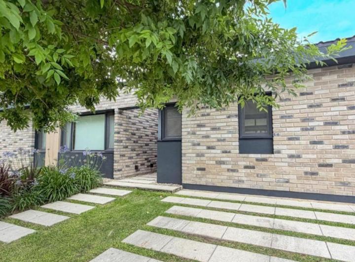 Casa · 183m² · 4 Ambientes · 3 Cocheras