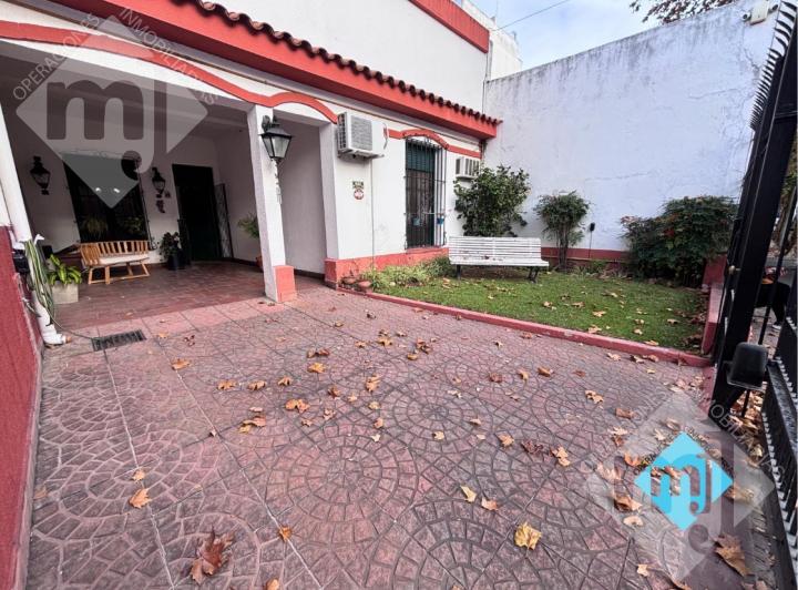 Casa · 172m² · 4 Ambientes · 1 Cochera