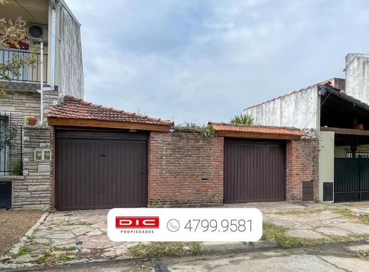 Terreno · 90m² · 5 Ambientes · 3 Cocheras