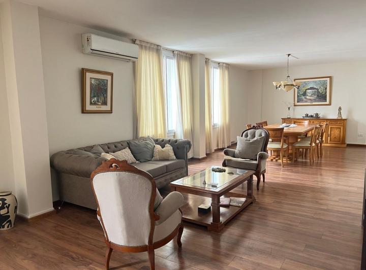 Departamento · 193m² · 11 Ambientes · 1 Cochera