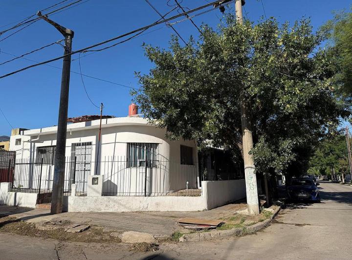 Casa · 286m² · 3 Dormitorios · 1 Cochera