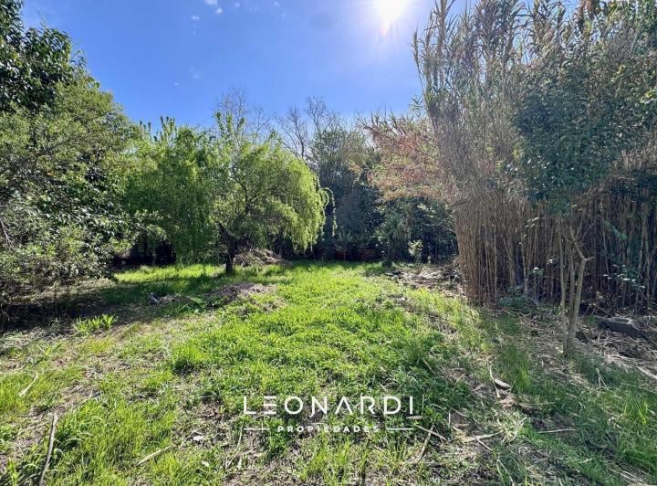 Terreno · 1047m²