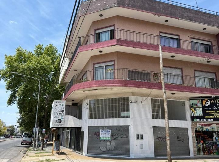Local comercial · 25m² · 2 Ambientes