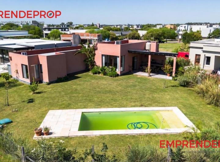 Casa · 125m² · 4 Ambientes · 2 Cocheras